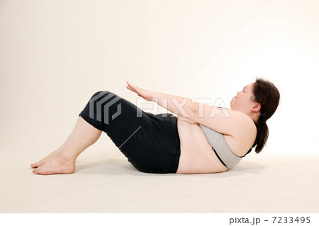 ダイエットの為に腹筋 7233495
