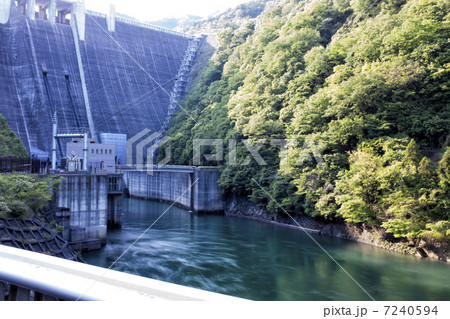 宮ヶ瀬ダム 7240594