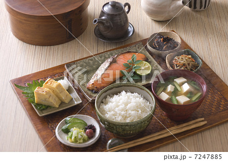 和食の朝食 和食の朝食 7247885