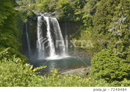 音止の滝 7249484