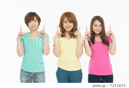 若い女性(夏・カラフル) 若い女性(夏・カラフル) 7251655
