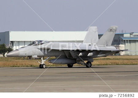 戦闘機 戦闘機 7256892