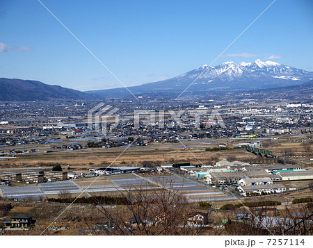 甲府盆地と八ヶ岳 7257114