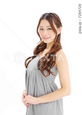ロングヘアの女の子 7264726