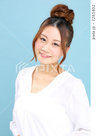 女性ポートレイト 7265802