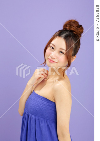 女性ポートレイト 7265828