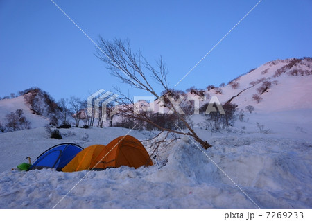 ゴールデンウィークの白馬岳大雪渓 7269233