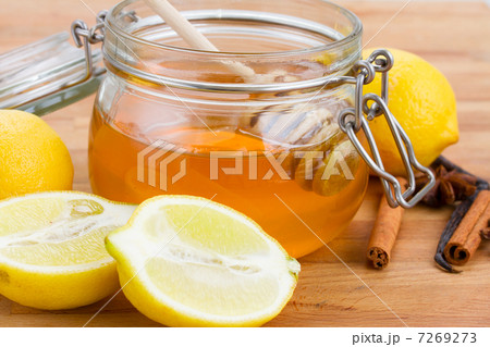 citrus honey in jar 7269273