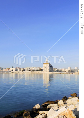 トラーニ　Trani　町並み　海風景 7271444
