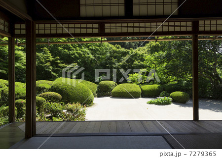 詩仙堂の庭園 7279365