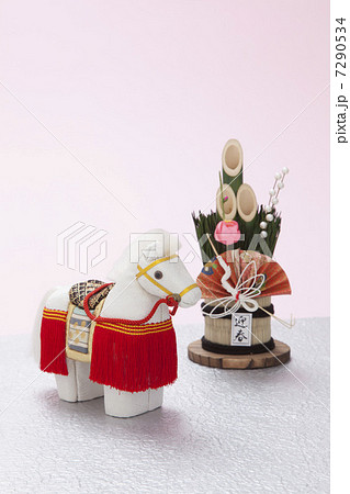 飾り馬とミニ門松 飾り馬とミニ門松 7290534