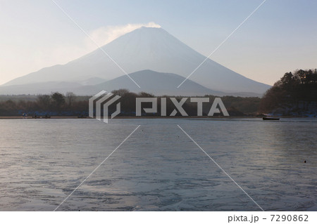 精進湖からの富士山 7290862