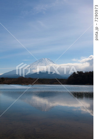 精進湖からの富士山 7290973