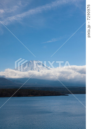 本栖湖からの富士山 7290976