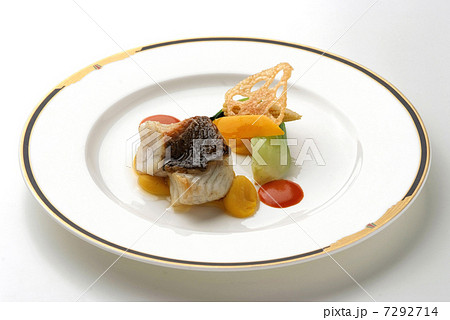 フランス料理 魚料理 鯛 タイ料理 メインディッシュの写真素材