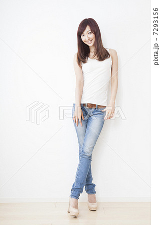 ジーンズの女性 ジーンズの女性 7293156