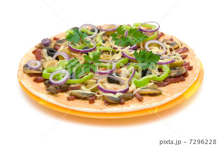 Appetizing pizza on a plate on a white background Appetizing pizza on a plate on a white background 7296228