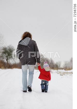 Little winter baby girl and her father 7298706