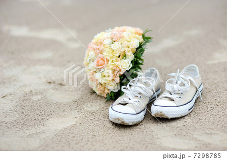Wedding on a beach Wedding on a beach 7298785