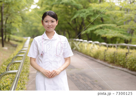 新緑ナース 7300125