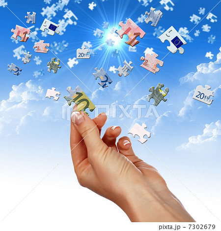 Puzzle of the euro banknotes 7302679