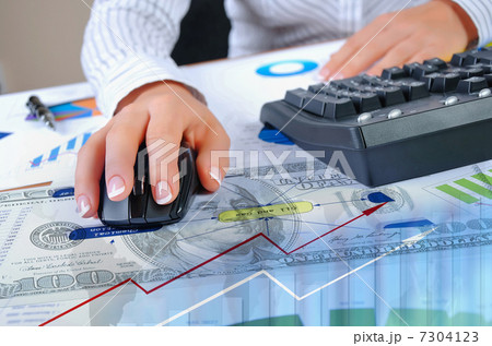 Charts, diagrams, documents on the desktop Charts, diagrams, documents on the desktop 7304123