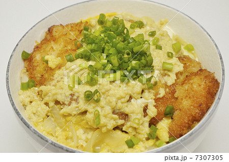 カツ丼 7307305