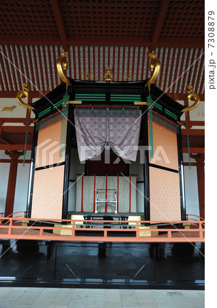 奈良　平城宮跡　大極殿の高御座 7308879