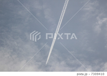 ひこうき雲 7309410