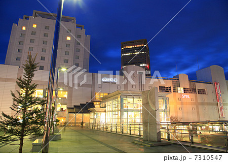 山形駅前 夜景 【横版】 7310547