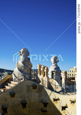 カサミラ 7310946