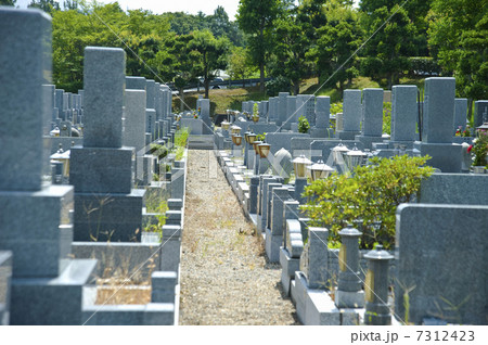 お墓 7312423