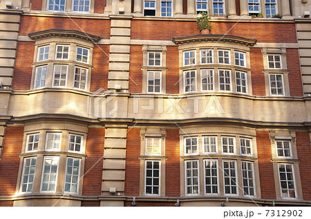 赤煉瓦の建物 7312902