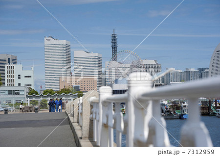 山下公園からみなとみらい21 7312959