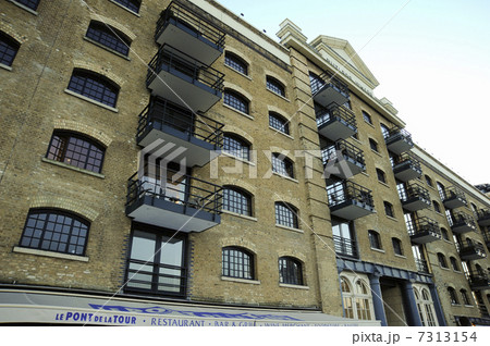 シャッドテムズのビル 7313154