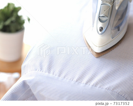 アイロンがけ アイロンがけ 7317352