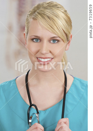Beautiful Female Doctor 7319659