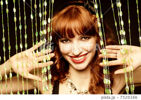 attractive woman 7320166