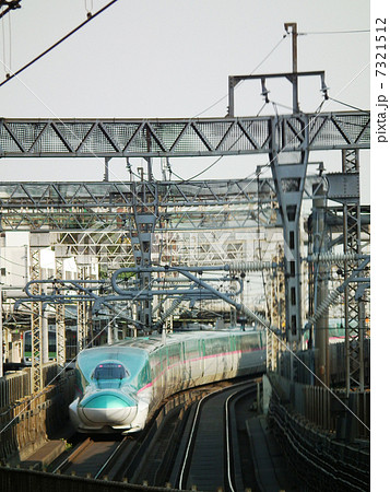 北海道新幹線　はやぶさ　日暮里駅 7321512