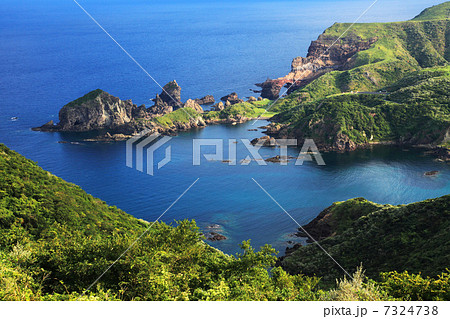 西ノ島赤尾展望台からの国賀海岸 7324738