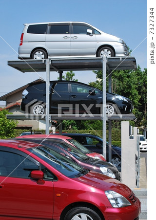 立体駐車場の車庫 立体駐車場の車庫 7327344