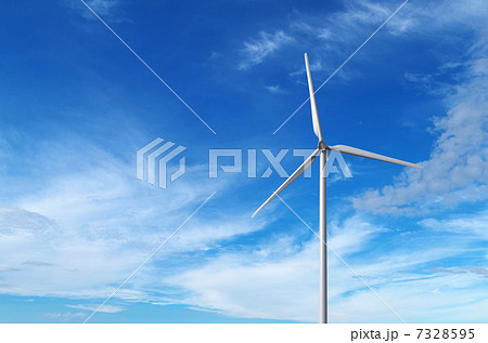 風車と青空 風車と青空 7328595