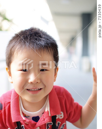 笑顔 笑顔 7330439