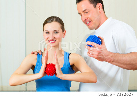 Patient at the physiotherapy doing physical therapy 7332027
