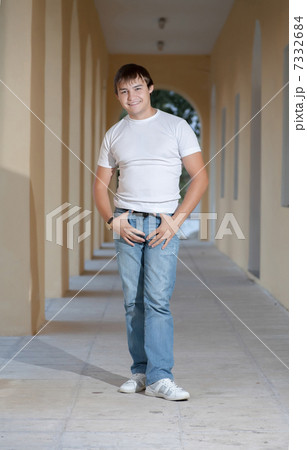 Portrait of a casual good looking male model 7332684