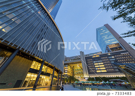 グランフロント大阪夕景 グランフロント大阪夕景 7333483