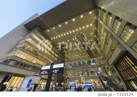 大阪駅中央北口 7333524