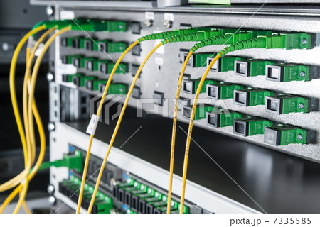 fiber network server 7335585