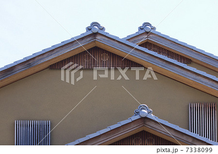 和風建築の屋根 和風建築の屋根 7338099