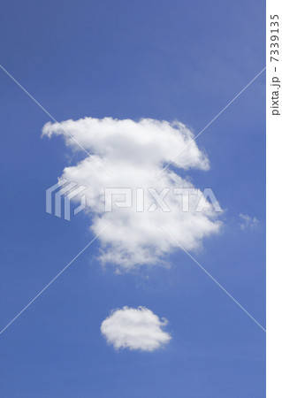 青空と白い雲 青空と白い雲 7339135